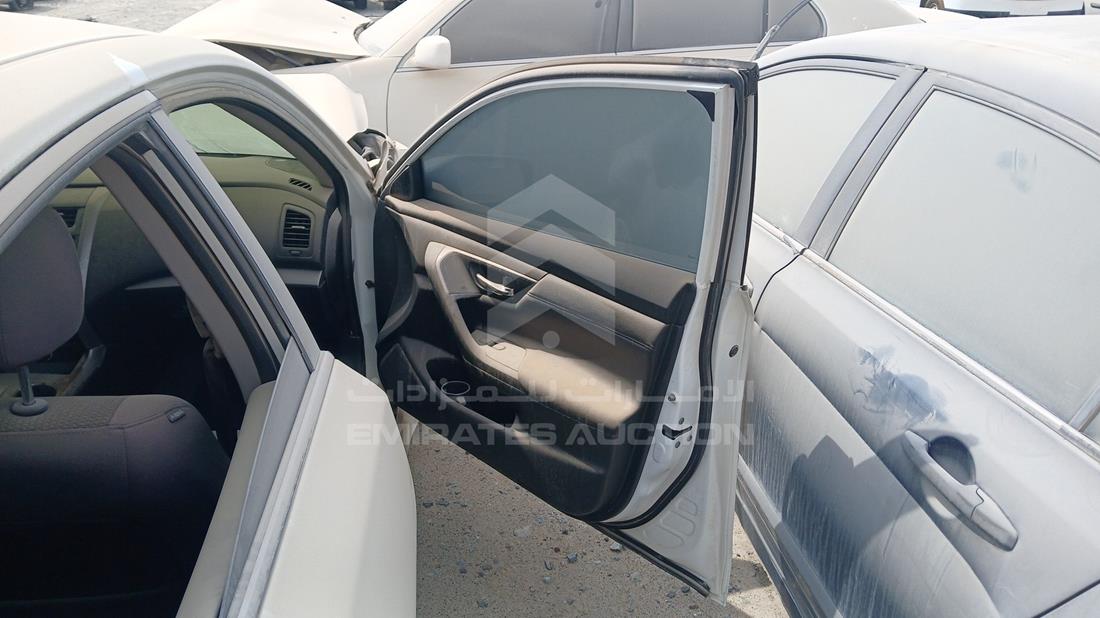 نيسان التيما 2015 — الباب الأمامي الأيمن — صورة 24