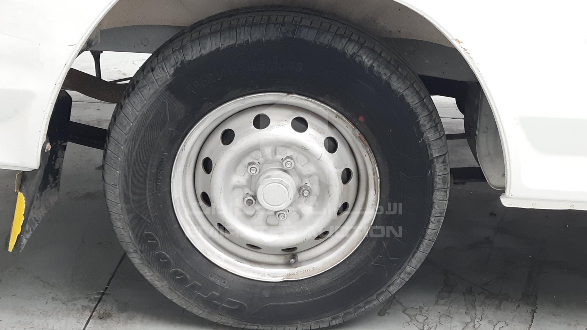 2014 MITSUBISHI L 300 VIN: JMYHNP13WEA701033