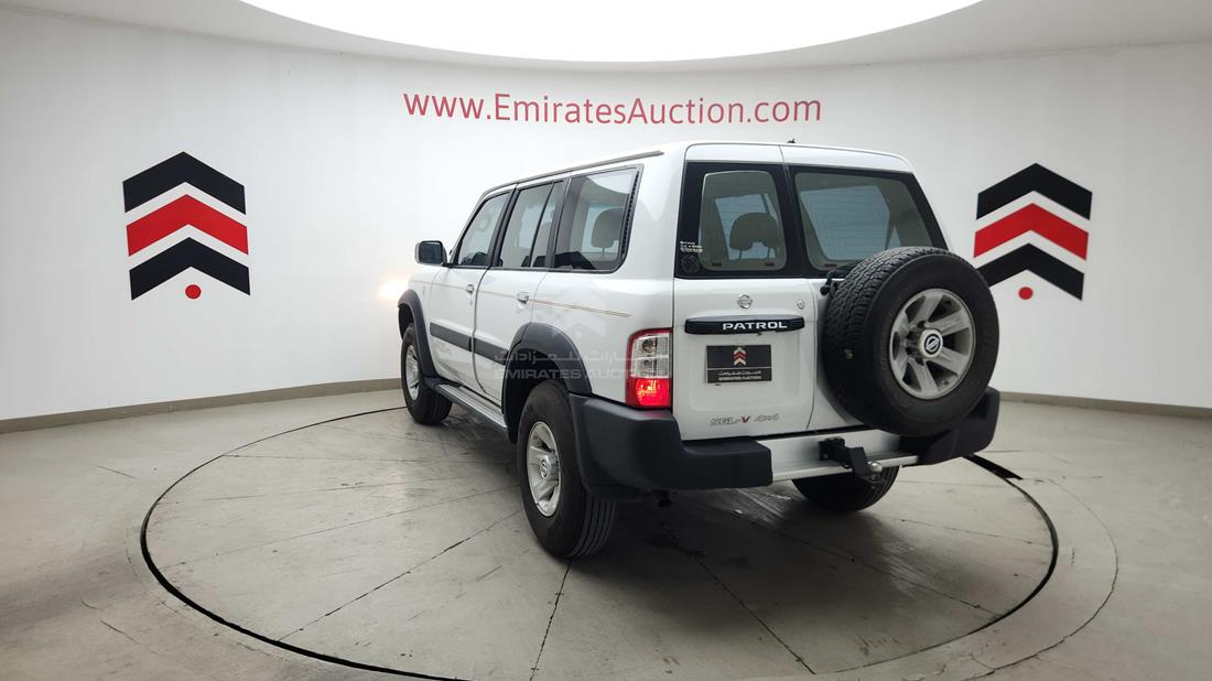 2002 Nissan Patrol — Rear Left Angle — Photo 8