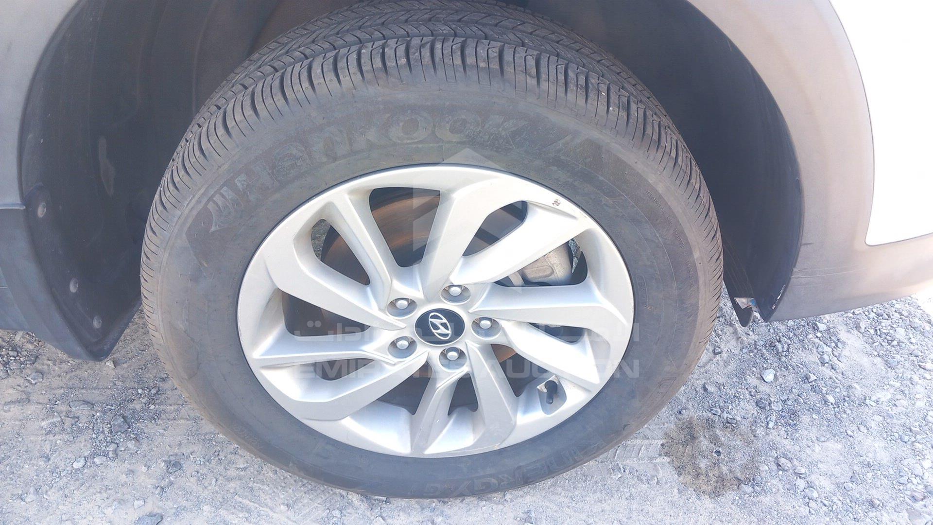 2016 HYUNDAI TUCSON VIN: TMAJ28137GJ061926