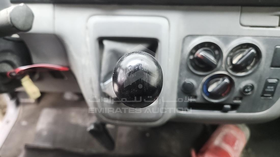 2014 Nissan Urvan — Gear View — Photo 12