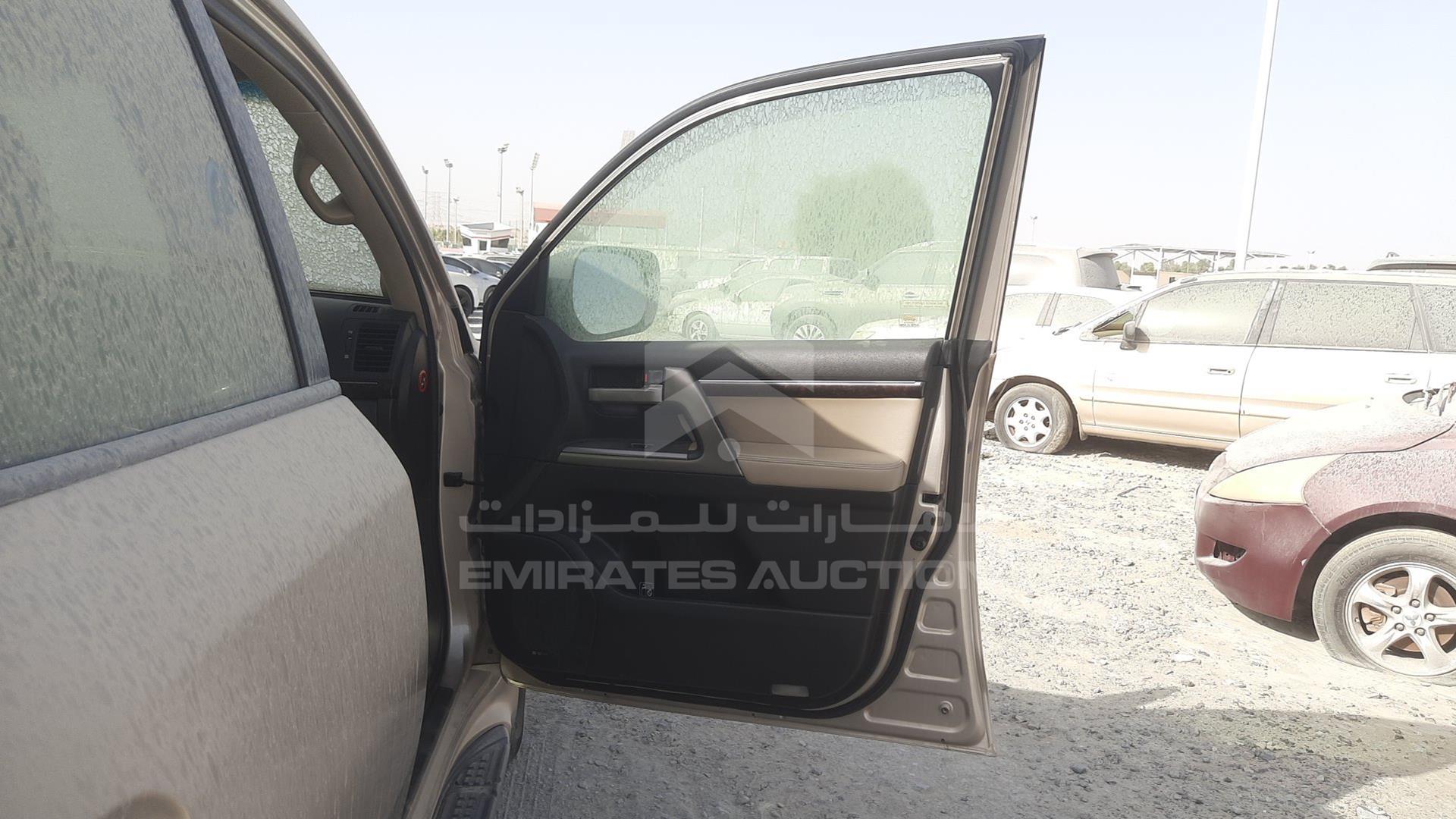 2010 TOYOTA LAND CRUISER VIN: JTMHT05J8A4037075
