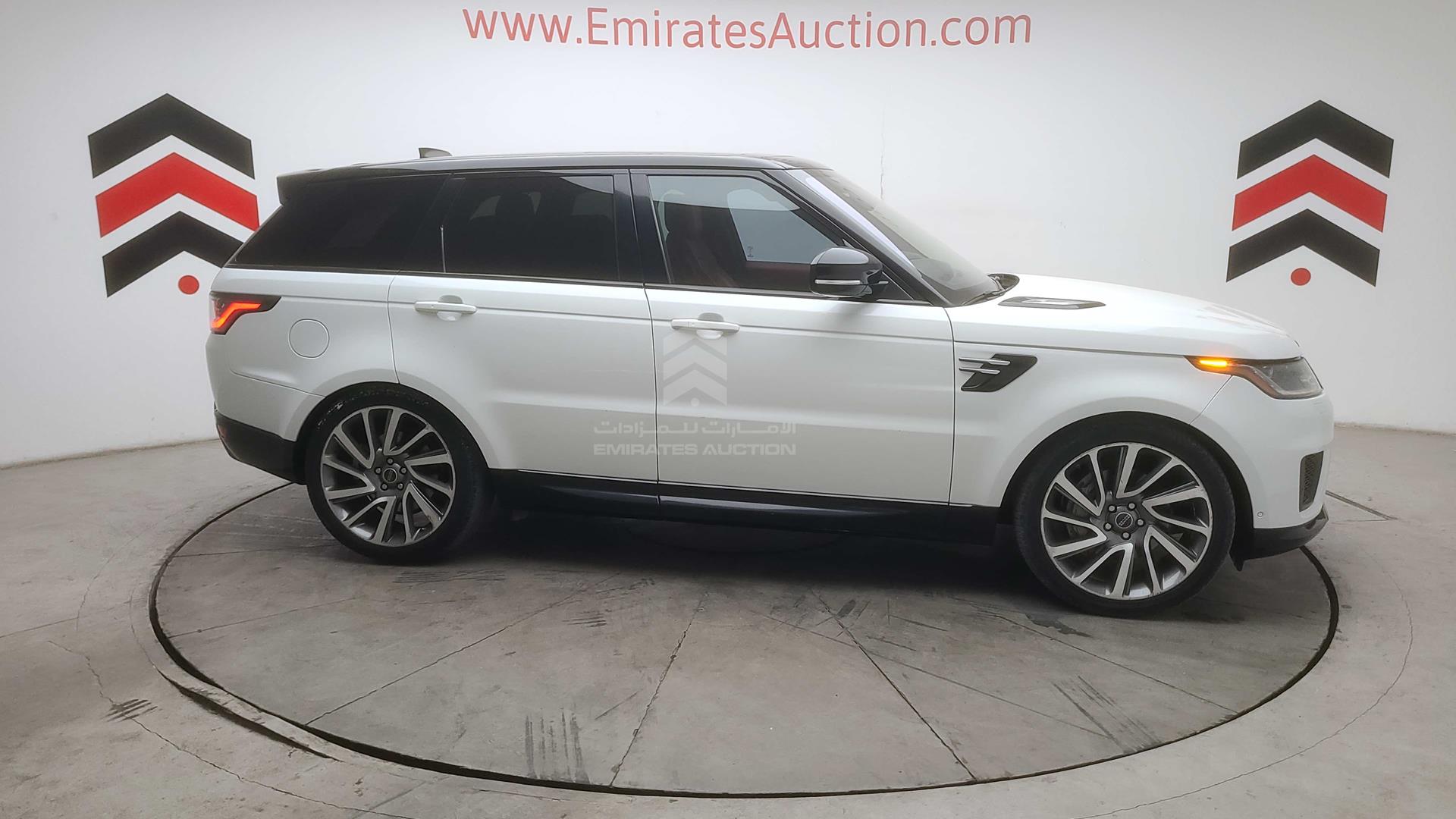 2018 RANGE ROVER SPORT VIN: SALWR2RV5JA193972