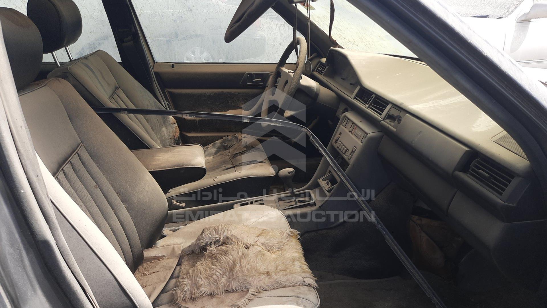 1989 MERCEDES E500 VIN: WDB1240301A923988