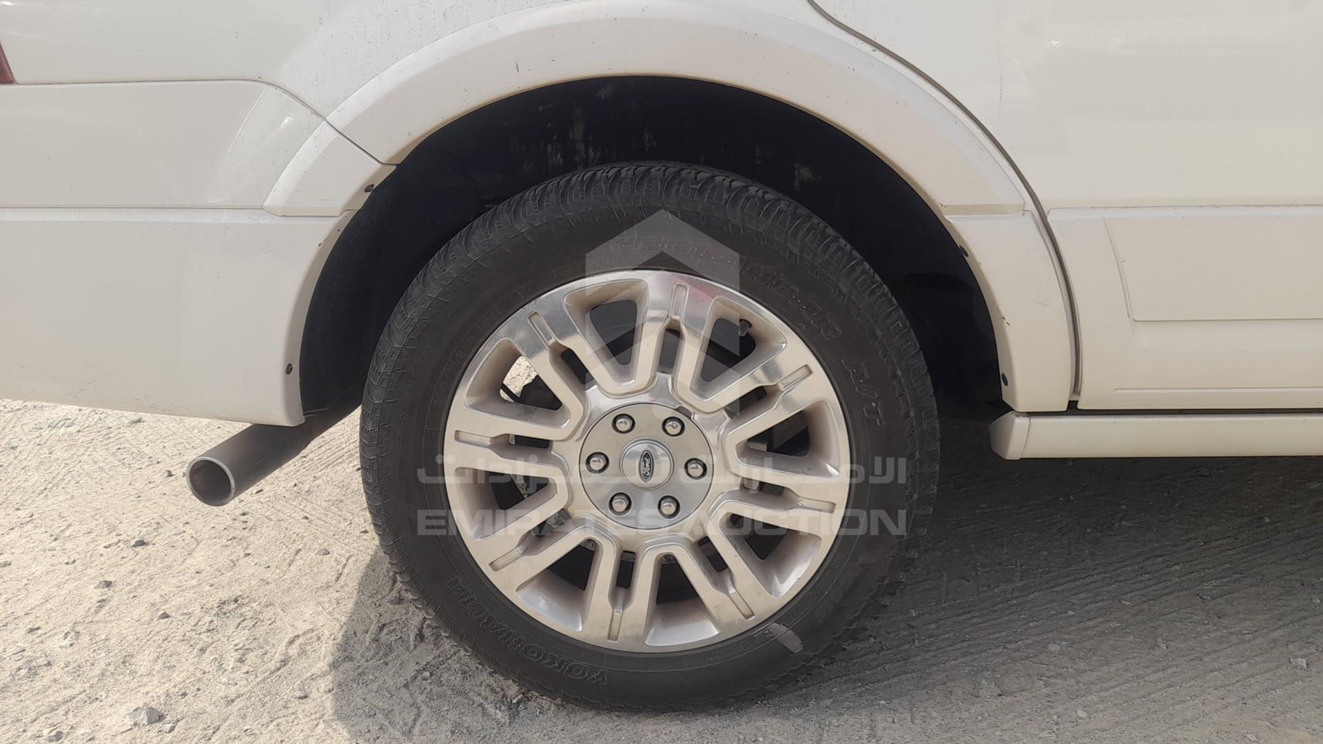 2014 FORD EXPEDITION VIN: 1FMJU2A55EEF47298