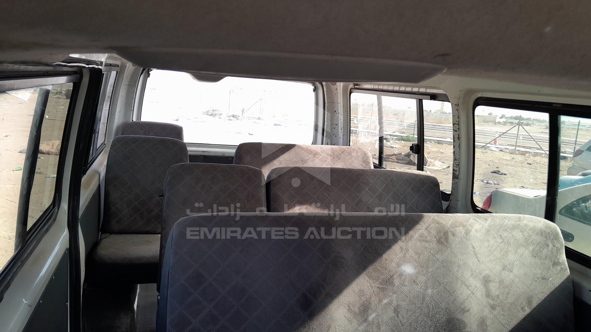 2010 TOYOTA HIACE VIN: JTGJX02P2A0029093
