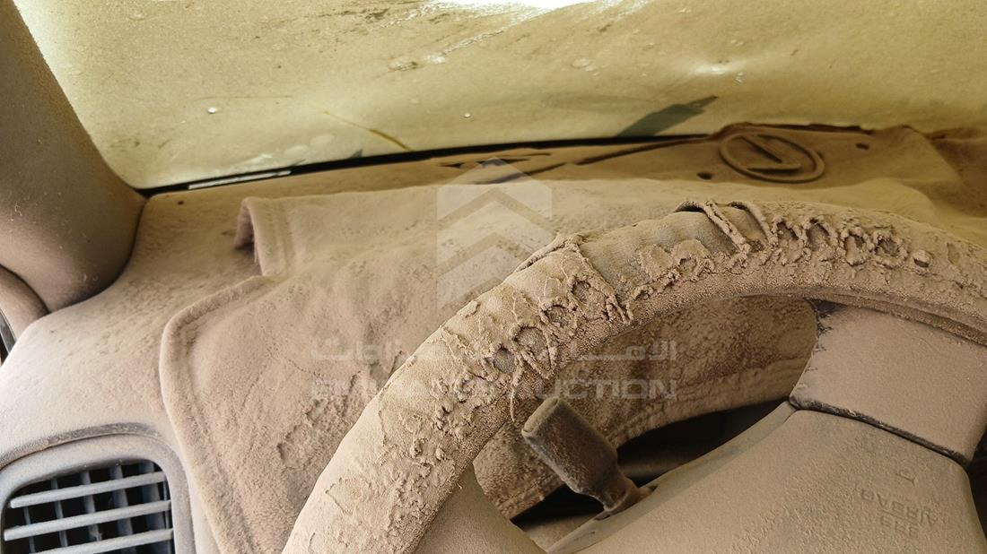 2000 Lexus GS 300 — Front Left Driver Dashboard View — Photo 11