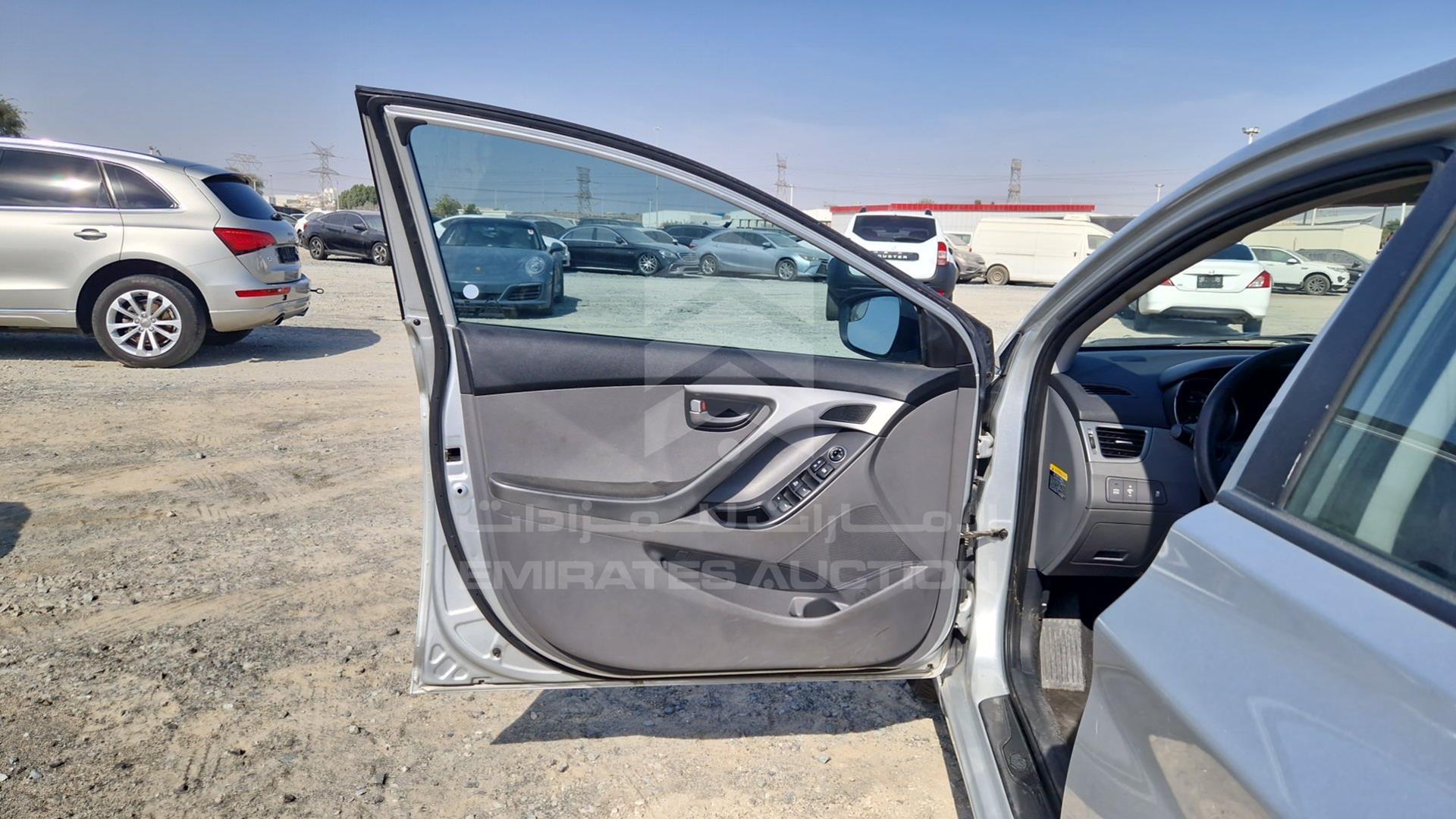 2015 HYUNDAI ELANTRA VIN: 5NPDH4AE5FH623413