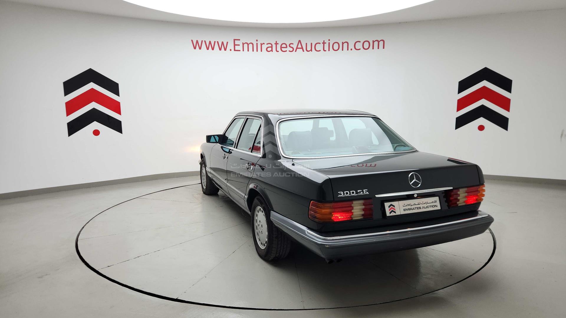 1990 MERCEDES SE 300 VIN: WDBCA24D8LA545332