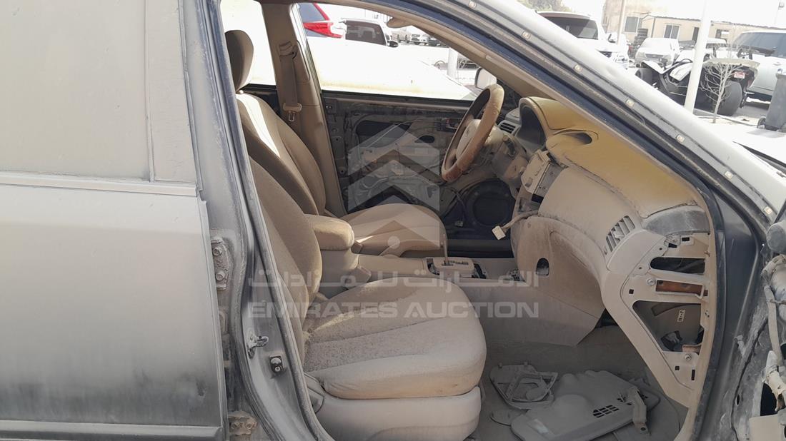 2006 Kia Optima — Front Right Passenger Seat View — Photo 23