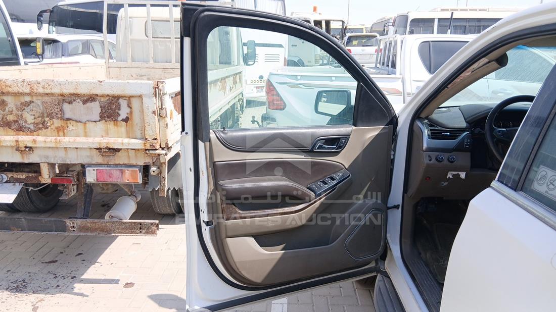 2019 Chevrolet Suburban — Front Left Door — Photo 11