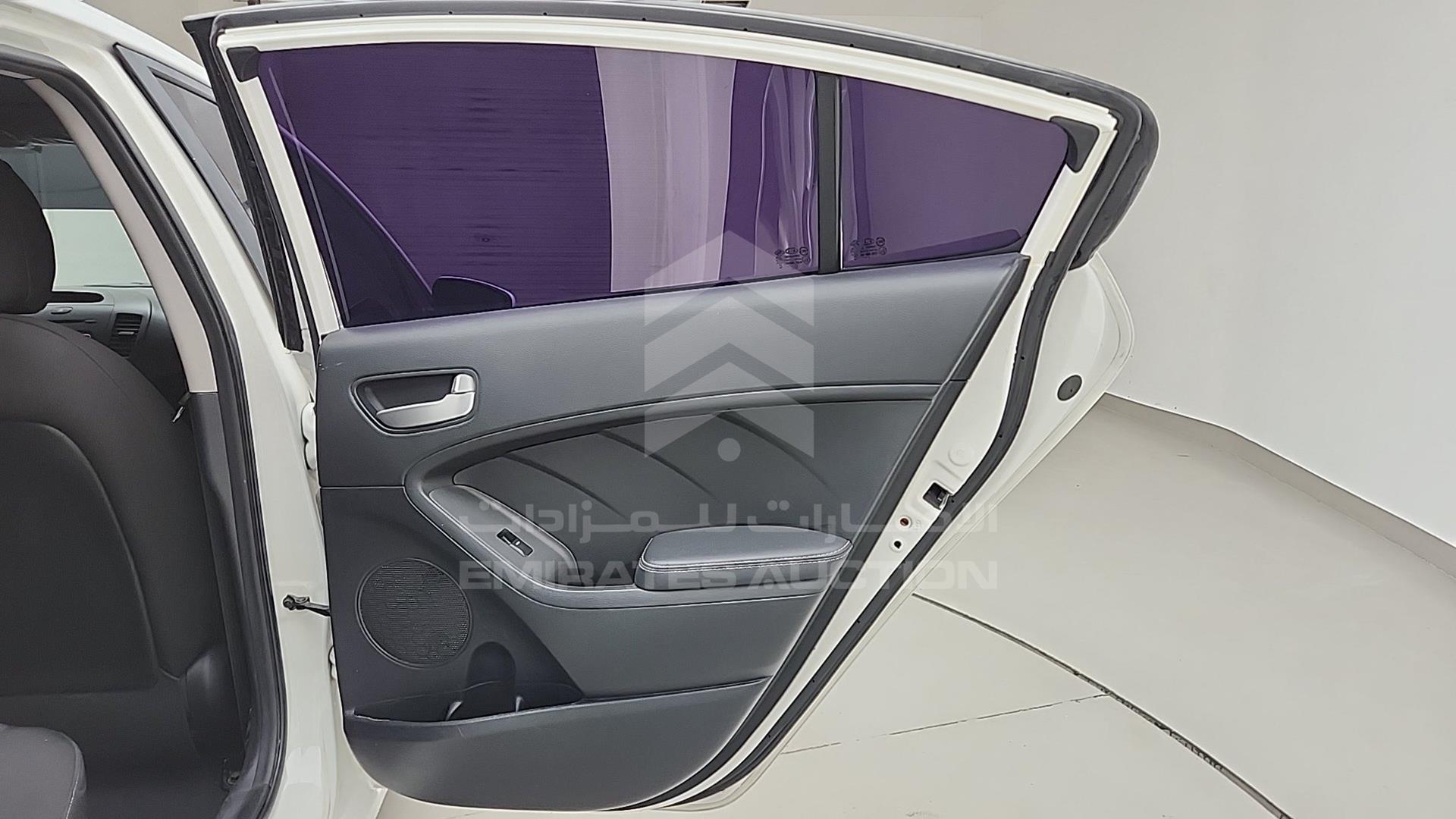 2016 KIA CERATO VIN: KNAFK4175G5535178