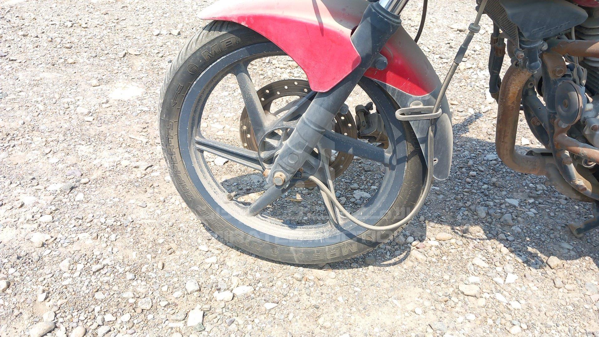 2013 BAJAJ PULSAR 220 CC VIN: MD2A13EZ5DCA56575