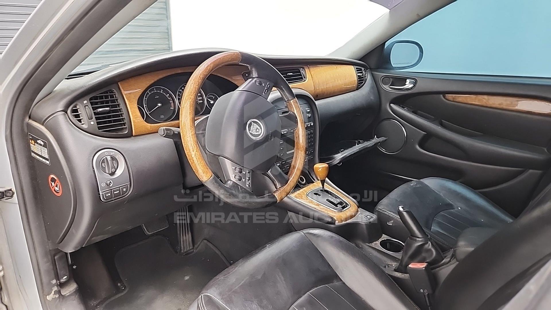 2006 JAGUAR XK VIN: SAJAA51EX6WE97979