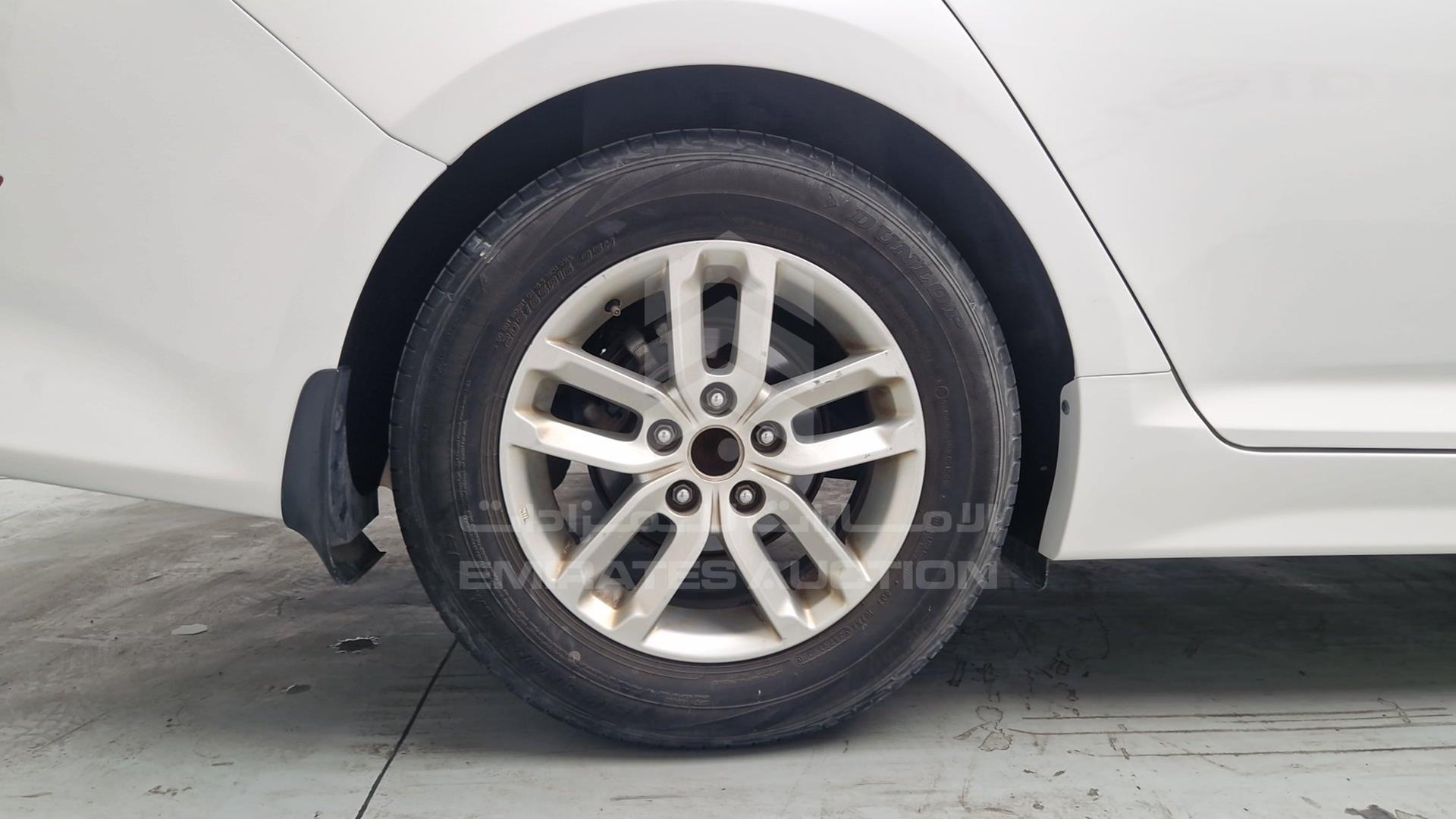 2015 KIA OPTIMA VIN: KNAGM4197F5554667