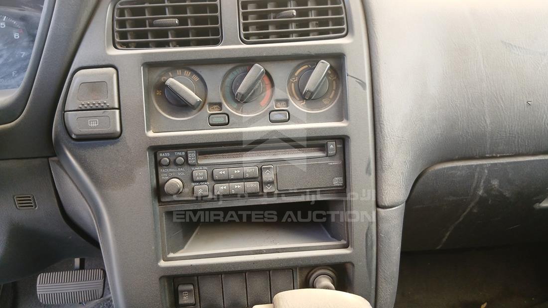 1996 Nissan Pathfinder — Entertainment Systems & Camera Monitor & Navigation — Photo 16