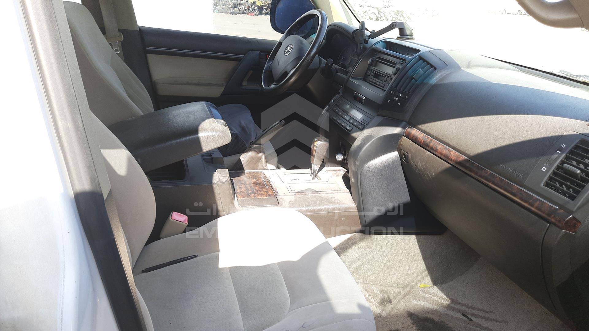 2009 TOYOTA LAND CRUISER VIN: JTMHU09J195011270