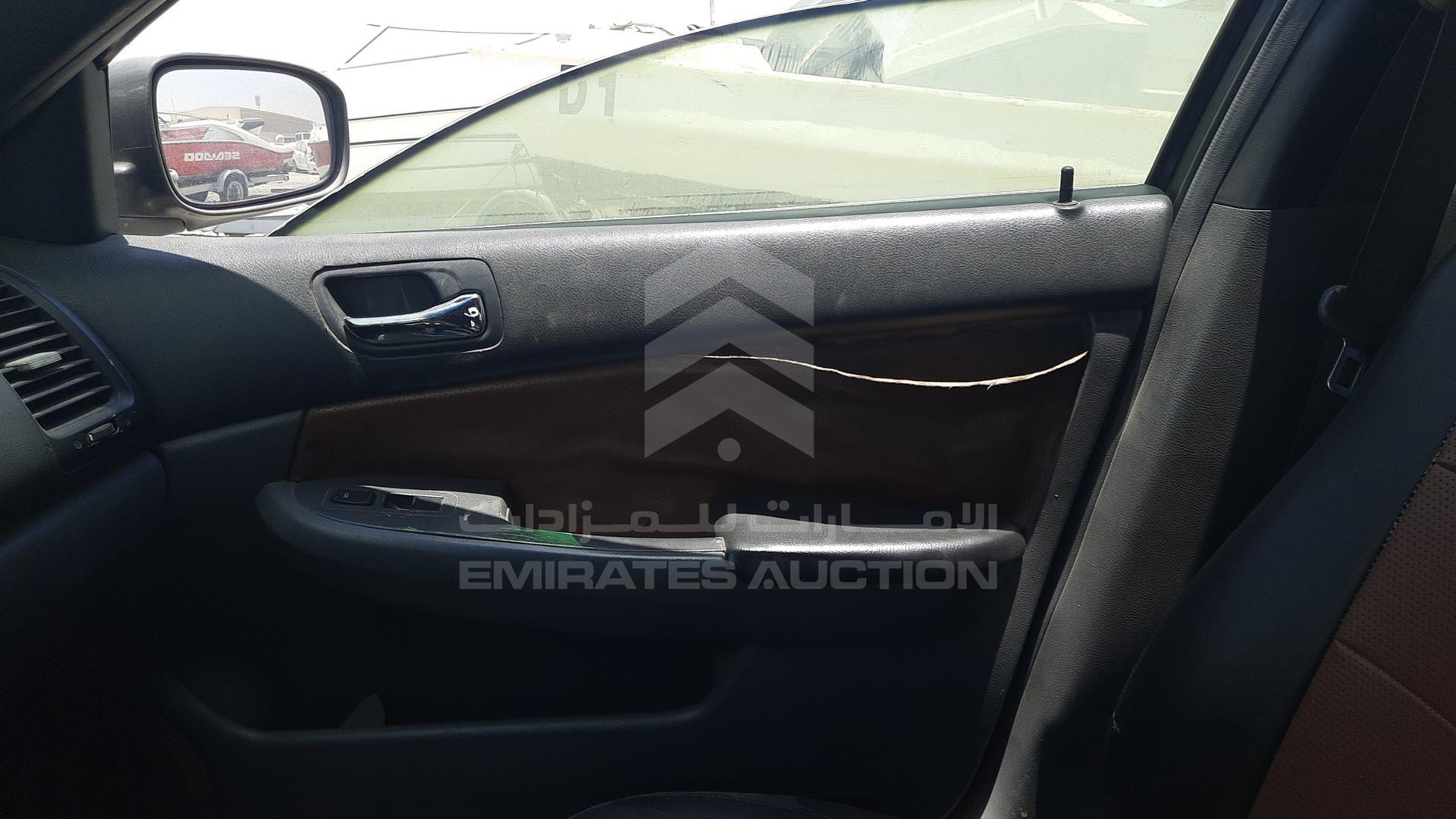 2003 HONDA ACCORD VIN: JHMCM56563C404195