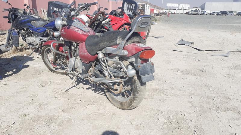 MD2DGPDZZUCD28370 Auction: EmiratesAuction Lot: 406788 MD2DGPDZZUCD28370 Bajaj 220 CC 2011 RED Photo 6
