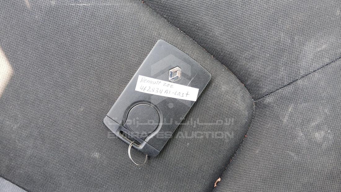 2019 Renault Zoe — Keys — Photo 4