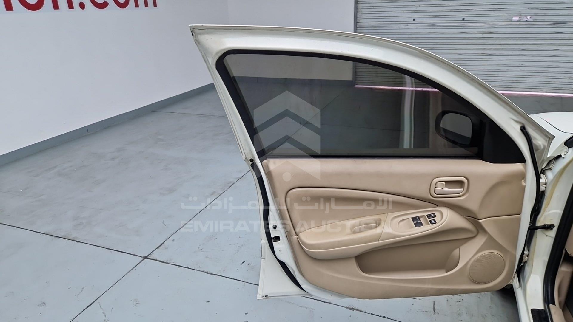 2010 NISSAN SUNNY VIN: JN1FN61CXAW206175
