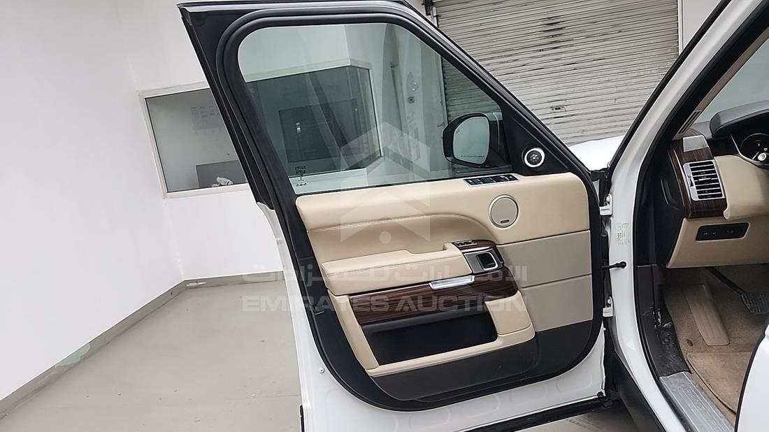 2016 Range Rover Vogue — Front Left Door — Photo 12
