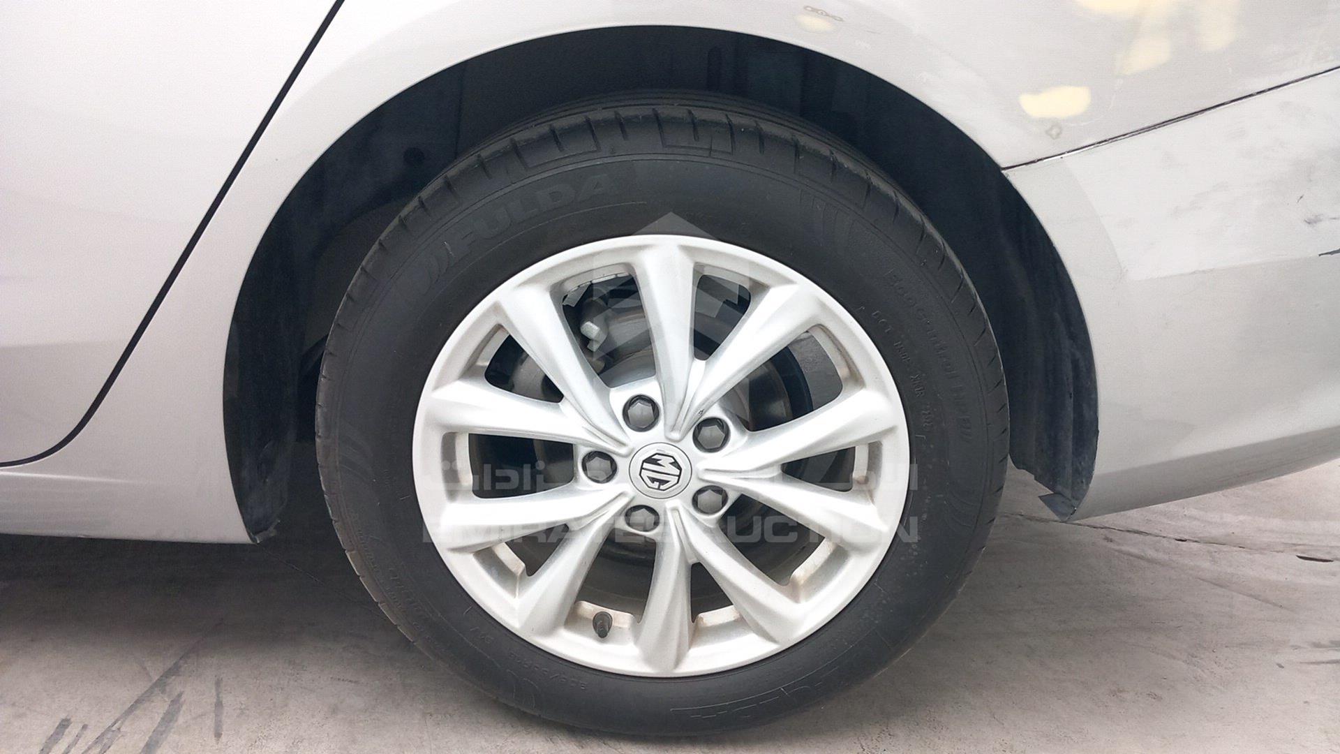 2022 MG MG 5 VIN: LSJA36E31NZ042454