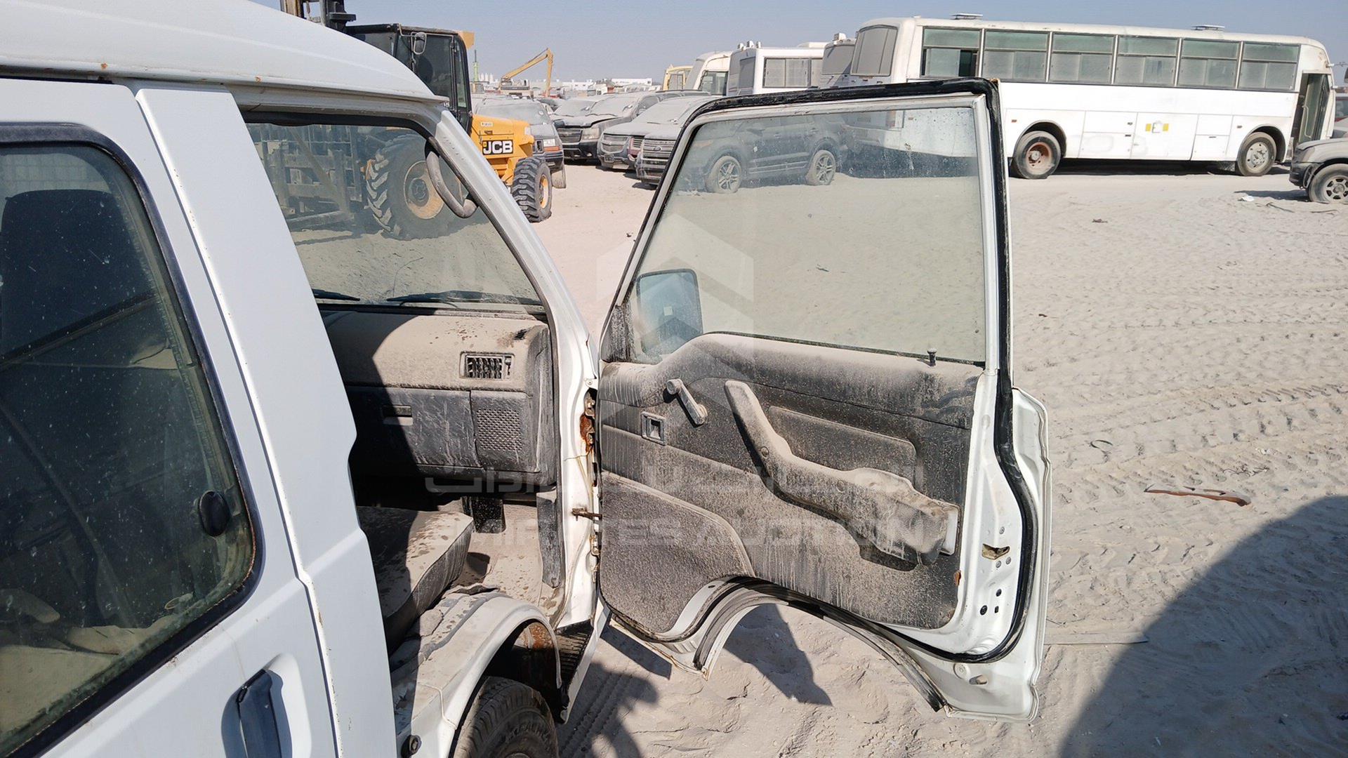 2014 MITSUBISHI L 300 VIN: JMYHNP13WEA700751