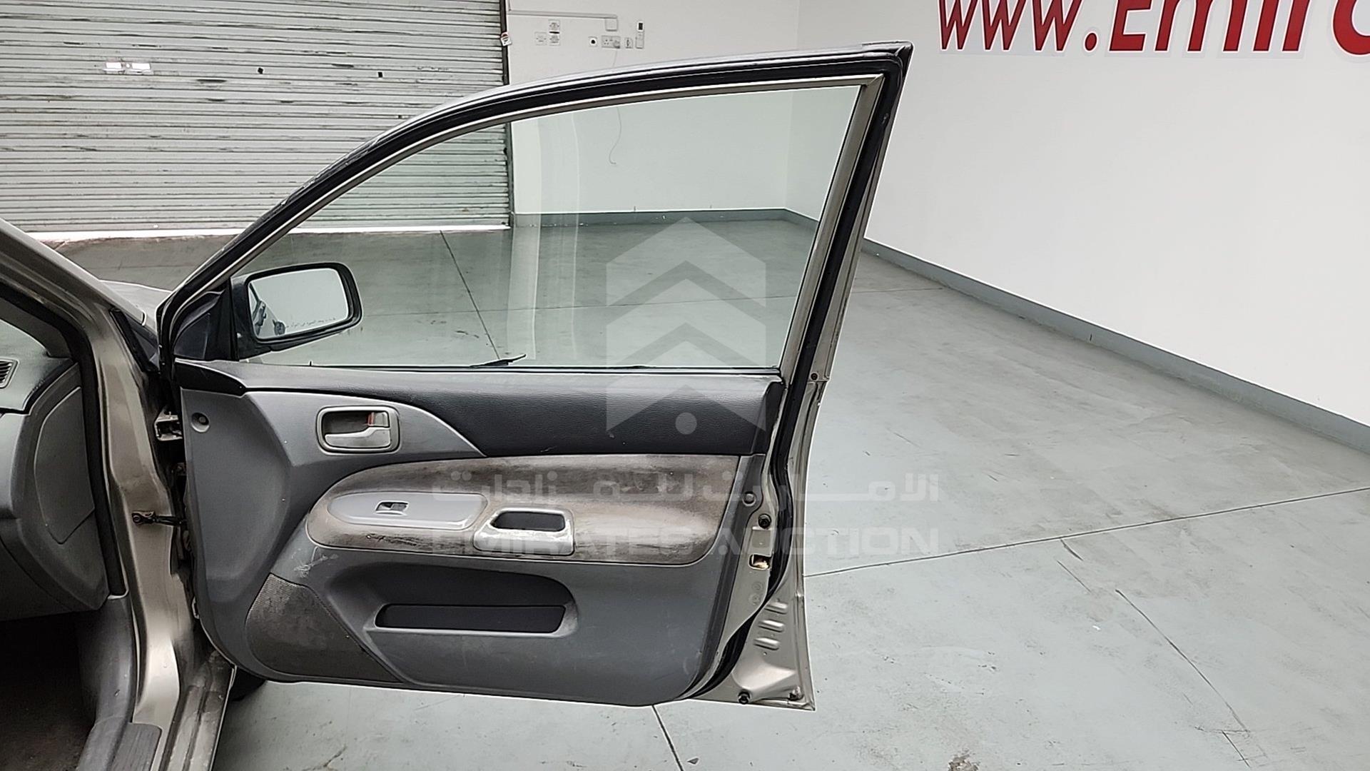 2004 MITSUBISHI LANCER VIN: JMYSRCS1A4U784468
