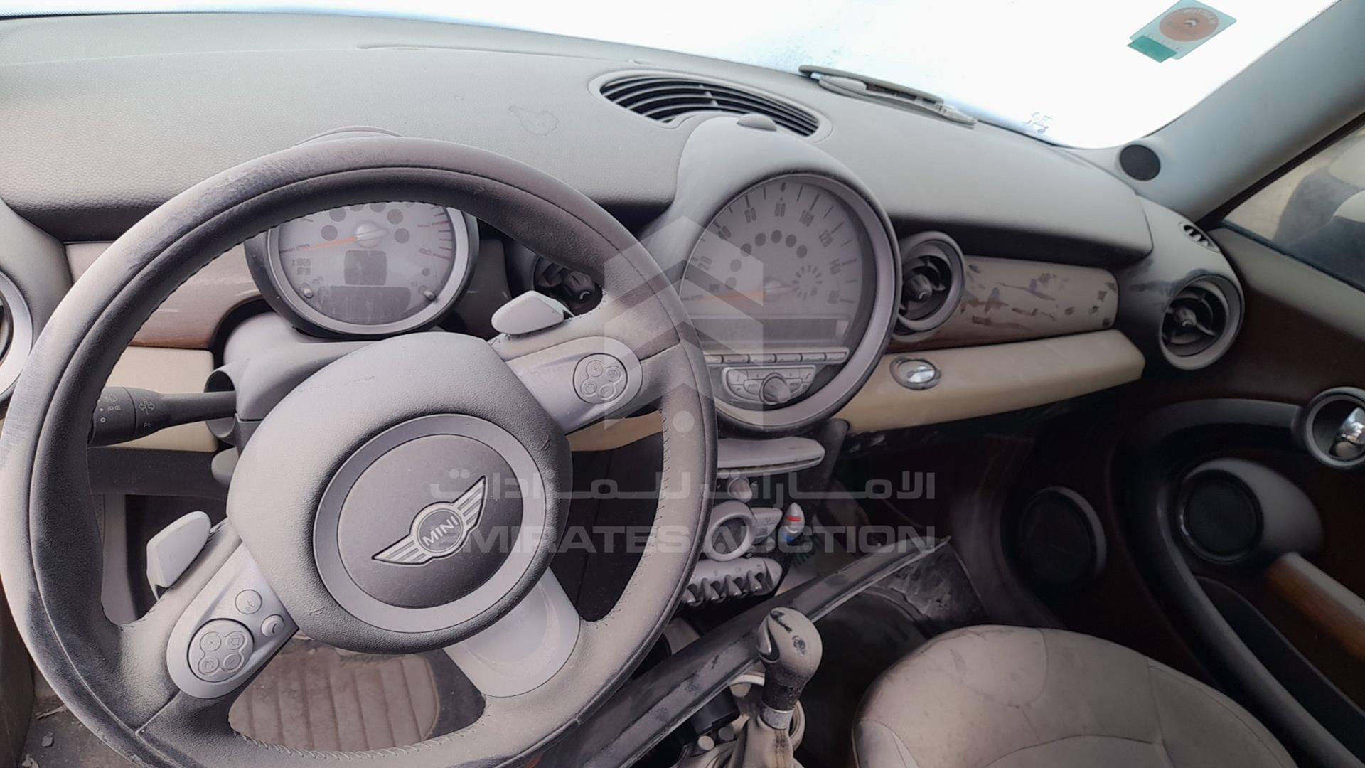 2009 MINI COOPER VIN: WMWML33559TN68870