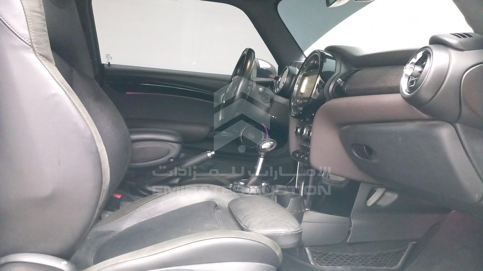 2014 MINI COOPER S VIN: WMWXM7109ET905379