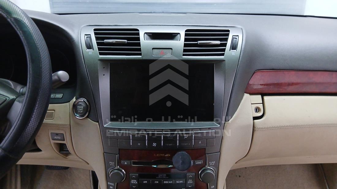 2007 Lexus LS 460 L — Entertainment Systems & Camera Monitor & Navigation — Photo 18
