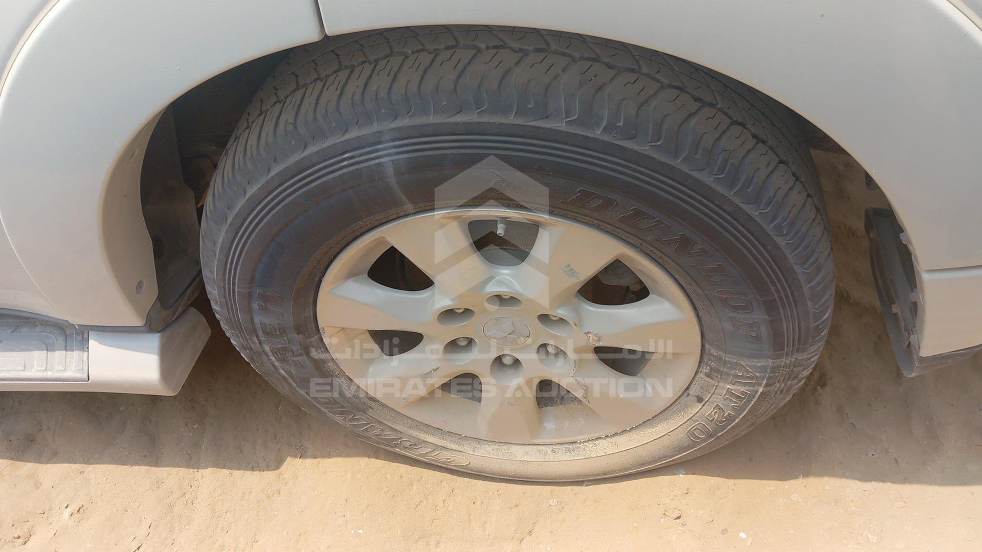 2014 MITSUBISHI PAJERO VIN: JMYLRV95WEJ702904
