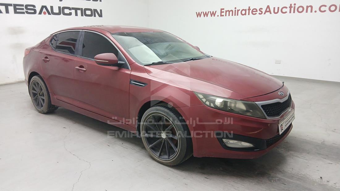 2013 Kia Optima — Front Right Angle — Photo 13