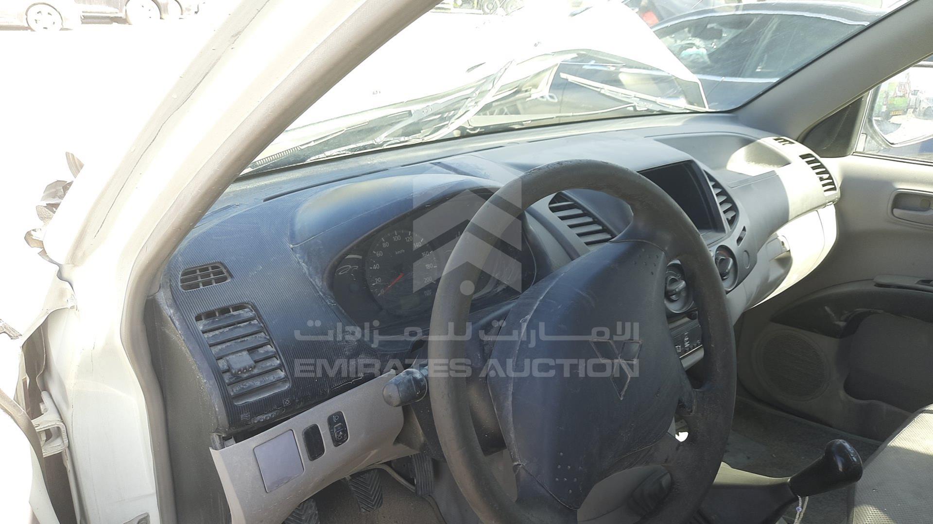 2010 MITSUBISHI L 200 VIN: MMBJNKA50AD031418