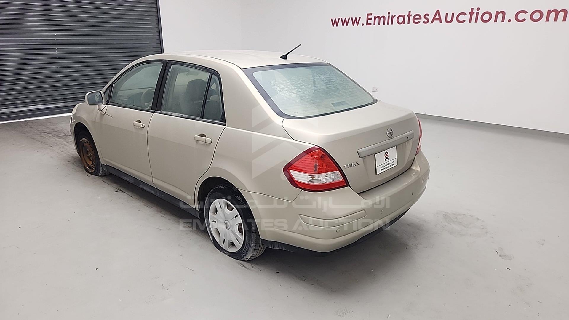 2011 NISSAN TIIDA VIN: 3N1BC1A73BL382521