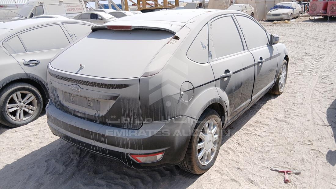 2010 Ford Focus — Rear Right Angle — Photo 8