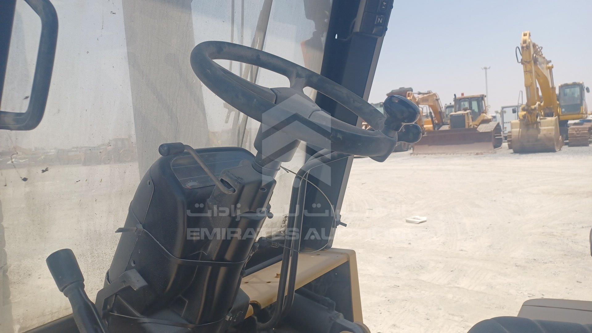 2007 CATERPILLAR --- VIN: ET19C80642