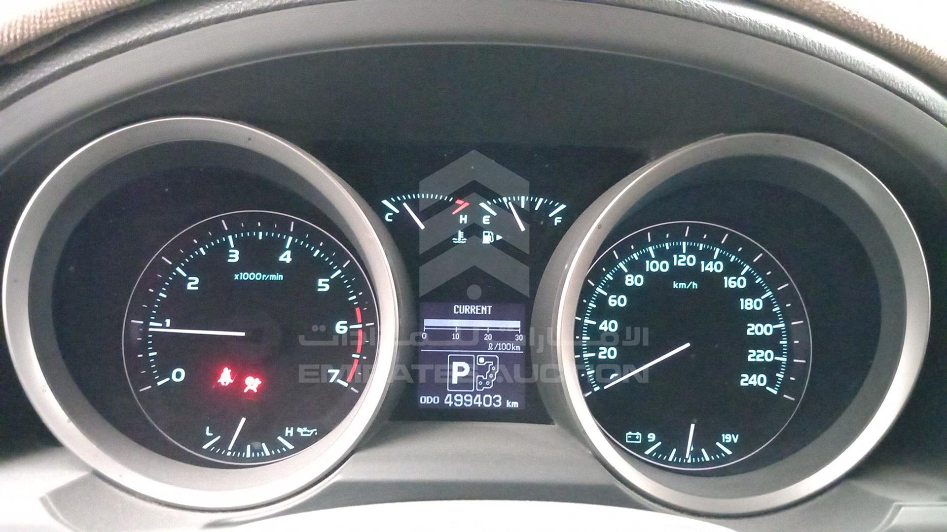 2010 TOYOTA LAND CRUISER VIN: JTMHT05JXA4032928