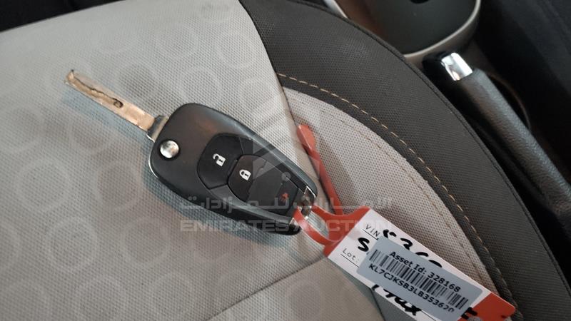 KL7CJKSB3LB353620 Auction: EmiratesAuction Lot: 409549 KL7CJKSB3LB353620 Chevrolet Trax 2020 BROWN Photo 5