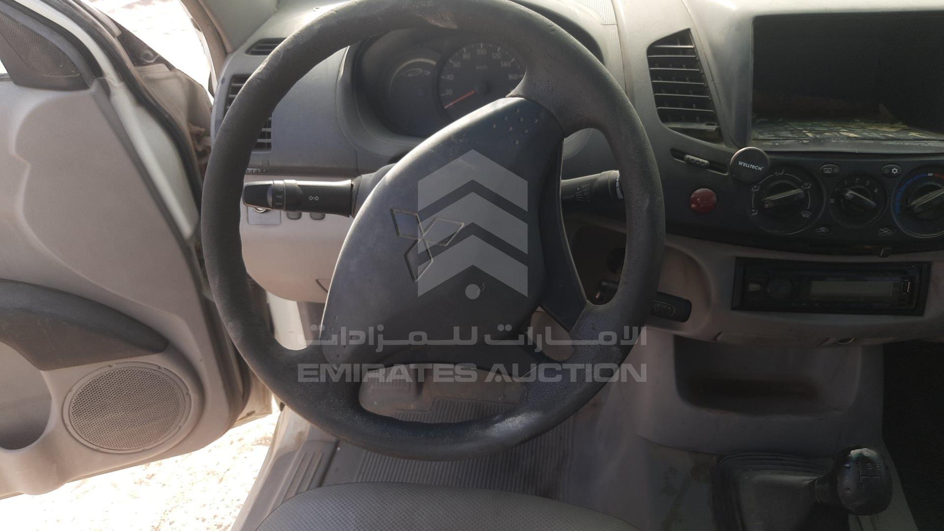 2013 MITSUBISHI L 200 VIN: MMBJNKA50DD027657