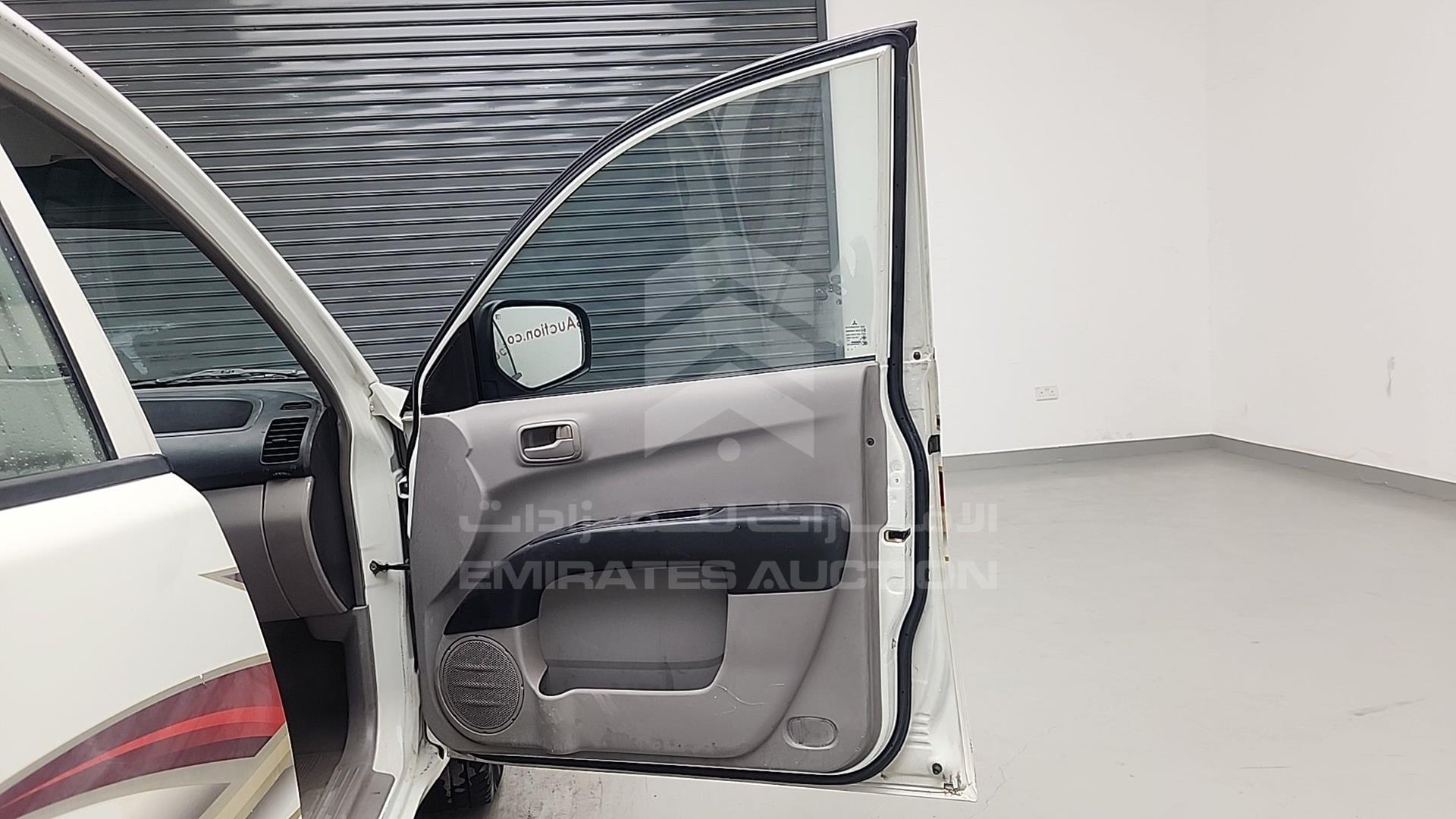 2013 MITSUBISHI L 200 VIN: MMBJNKA50DD023046