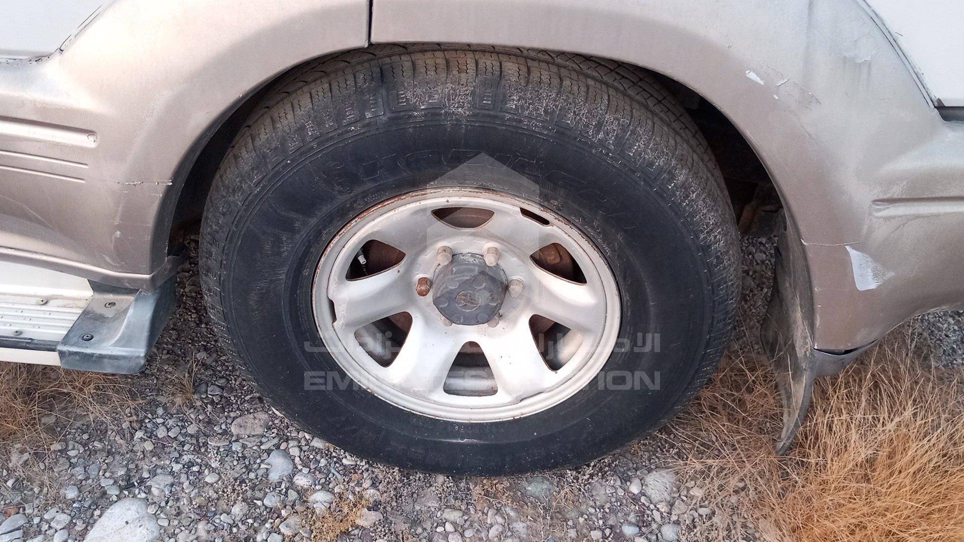 2001 TOYOTA PRADO VIN: JTEBM99J010039519