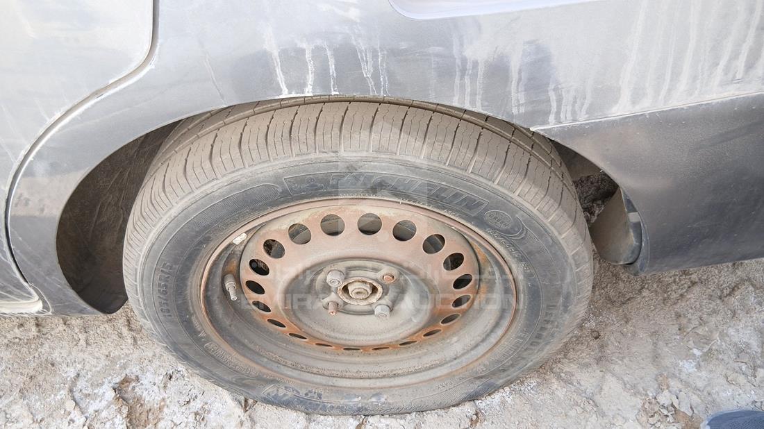 2016 Nissan Versa - Scrap without document — Rear Left Tyre — Photo 31
