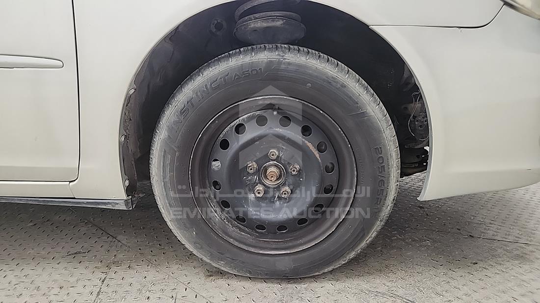 2004 Toyota Camry — Front Right Tyre — Photo 36