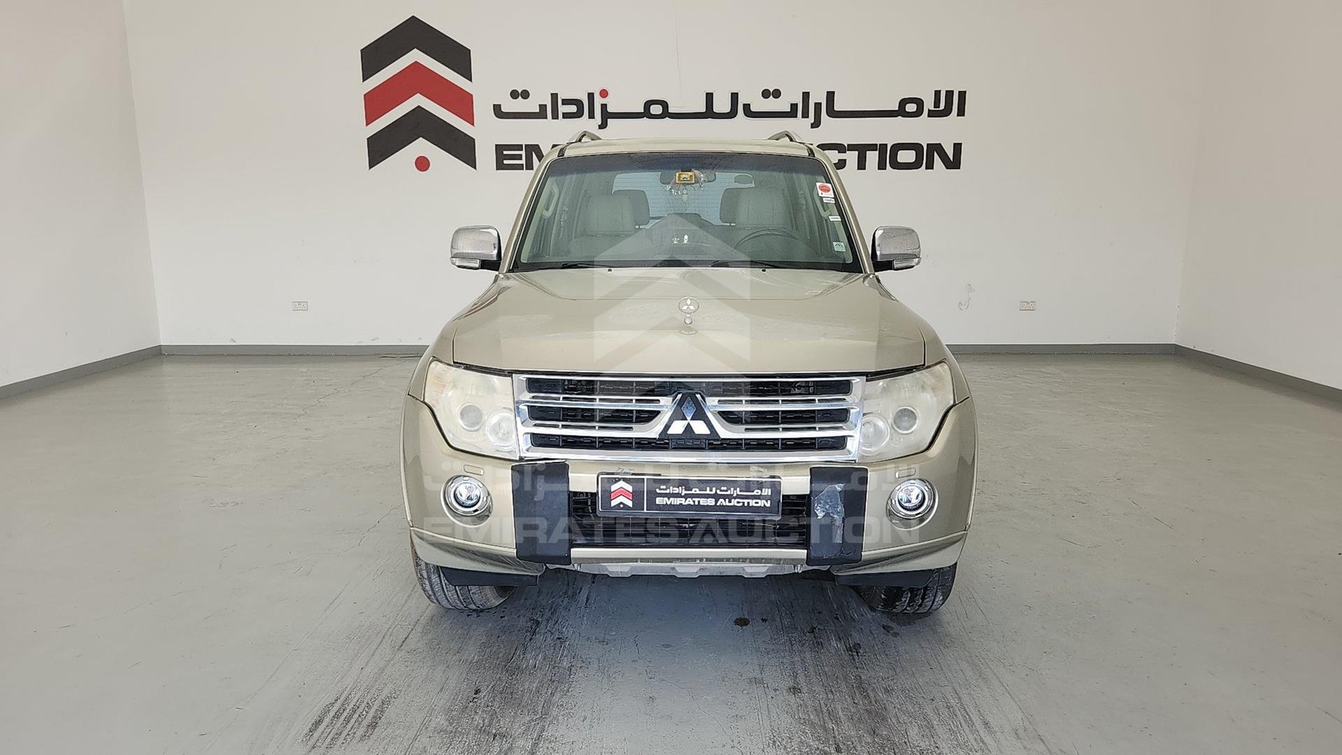 2011 MITSUBISHI PAJERO VIN: JMYLRV95WBJ706502