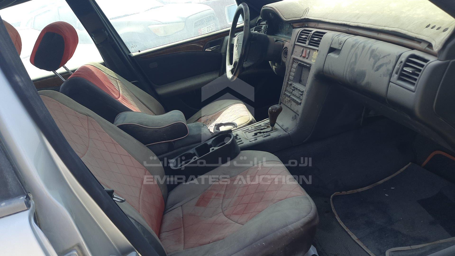 1998 MERCEDES E 320 VIN: WDB2100821X007897