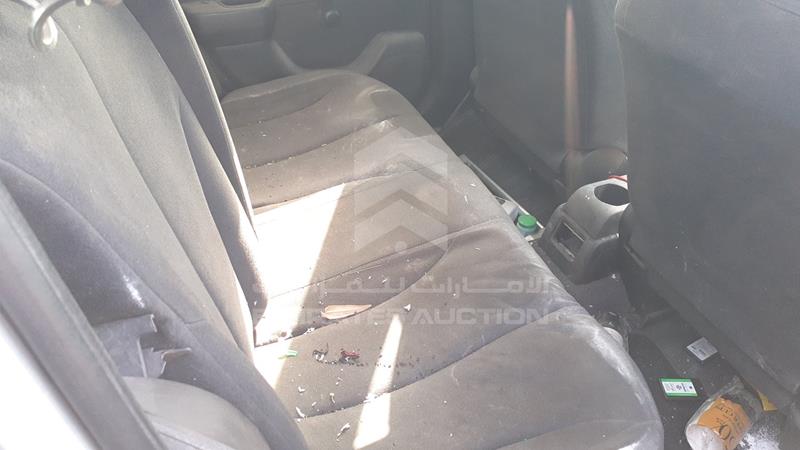 JN1CC13C76T003133 Auction: EmiratesAuction Lot: 409145 JN1CC13C76T003133 Nissan 2006 SILVER Photo 19
