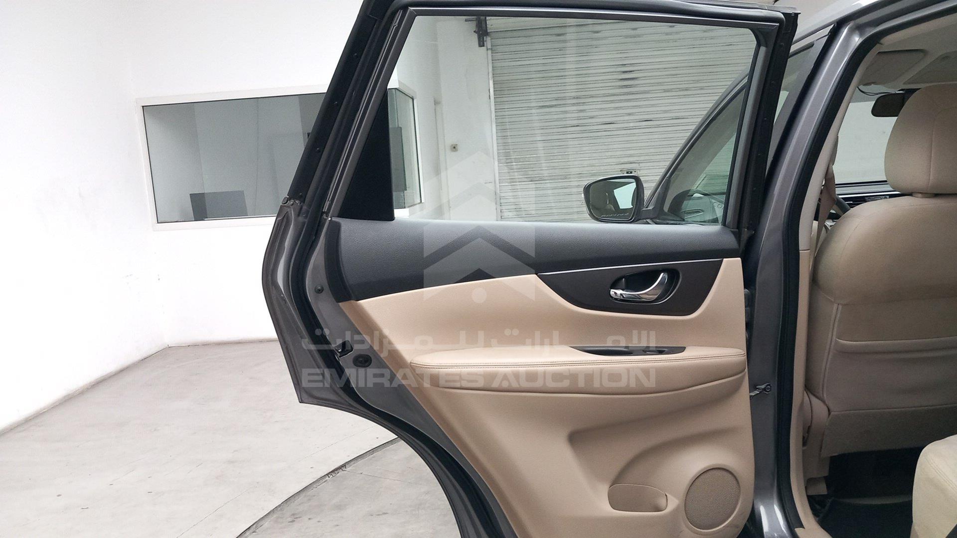 2015 NISSAN X-TRAIL VIN: JN1BT2MN0FW001014