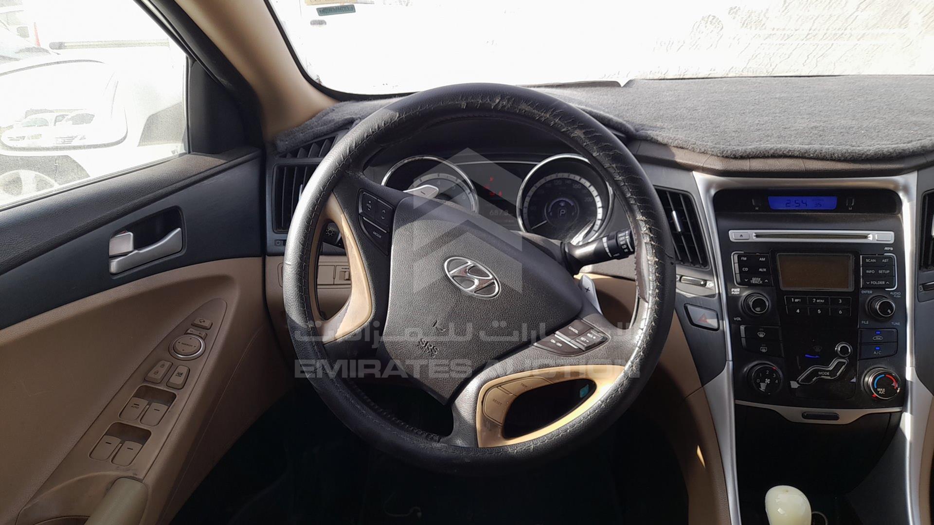 2011 HYUNDAI SONATA VIN: KMHEB41C8BA264933